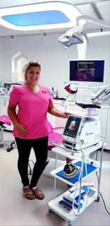 Laser Dentists / Aesthetic Clinician Dr Taki  Hatami in Älvsborg Västra Götalands län